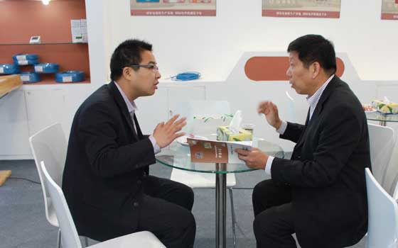 安邦集團參加中國（北京）國際供熱通風(fēng)空調(diào)、衛(wèi)生潔具及城建設(shè)備與技術(shù)展會現(xiàn)場(圖7)